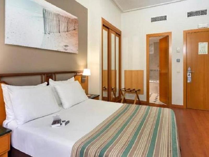 659C0AF792AC068199F688BD931ED1E4