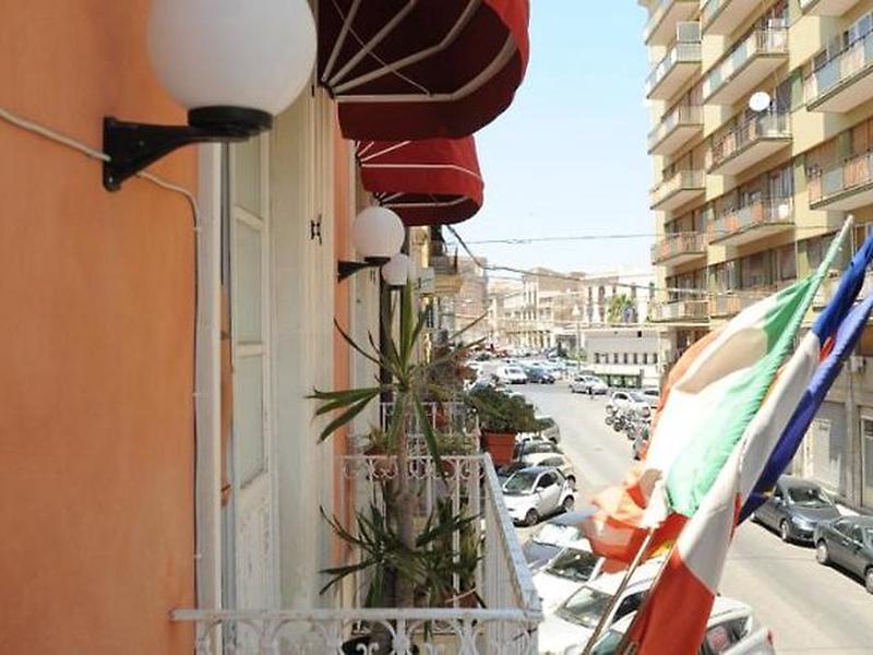 587DEE595940A2B722AD4166E377978A