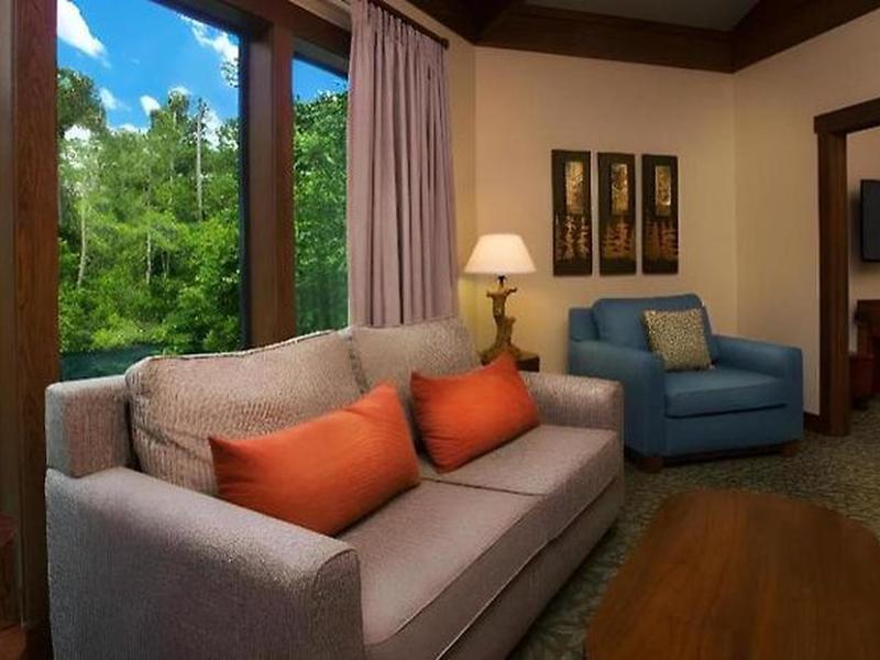 E820530113DAD6120A10627D4C1BA5D5