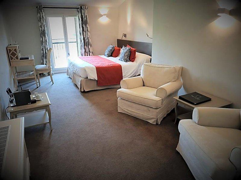 EB53663C43A4048B6DAD9ACCA6C5352C