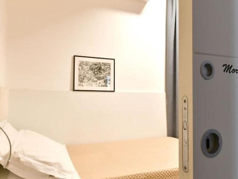 85E92533996FECD3F7F5EDC845BEDFB3