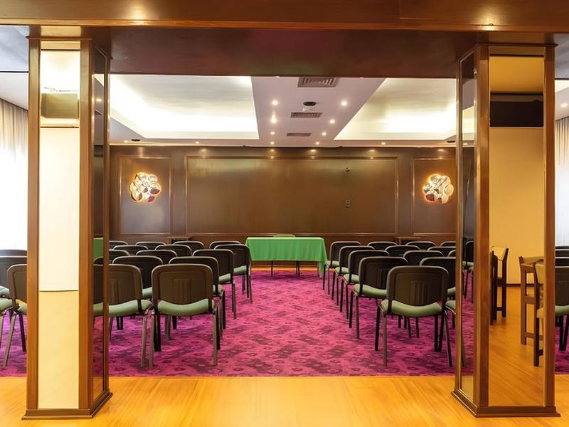 5C86240EA79F70BF25F2743961E7EF22