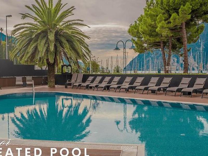 70F40FF774552BF6CBDE75AAD7281942