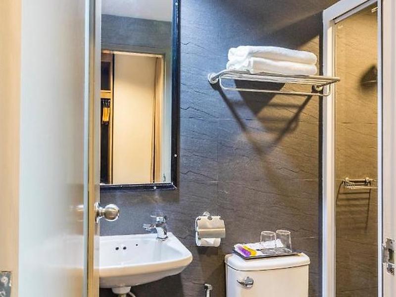 0D60428A5A91F18B8D406843D3C25E88