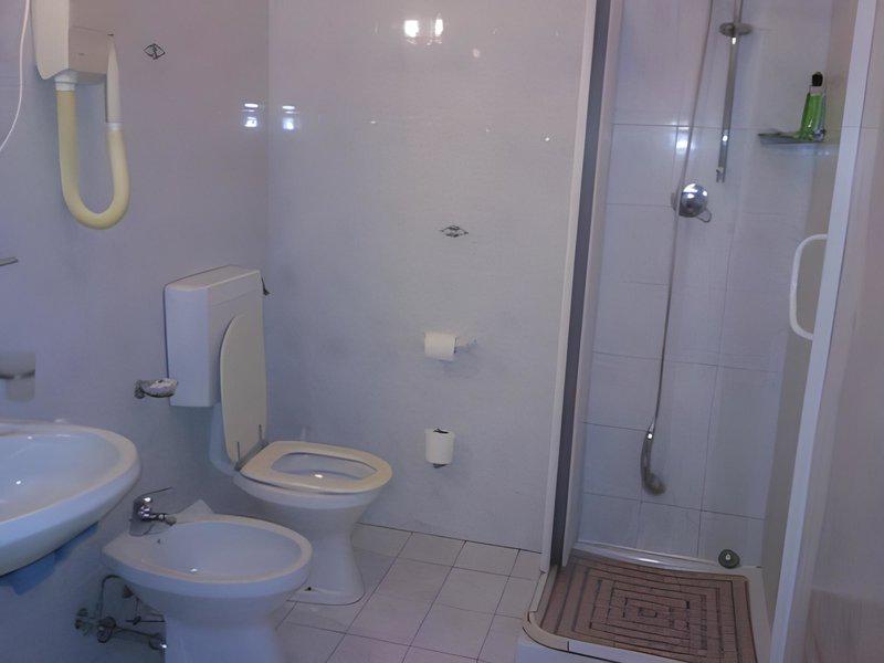 A69CB4254602B82A5732FEBF8736925F