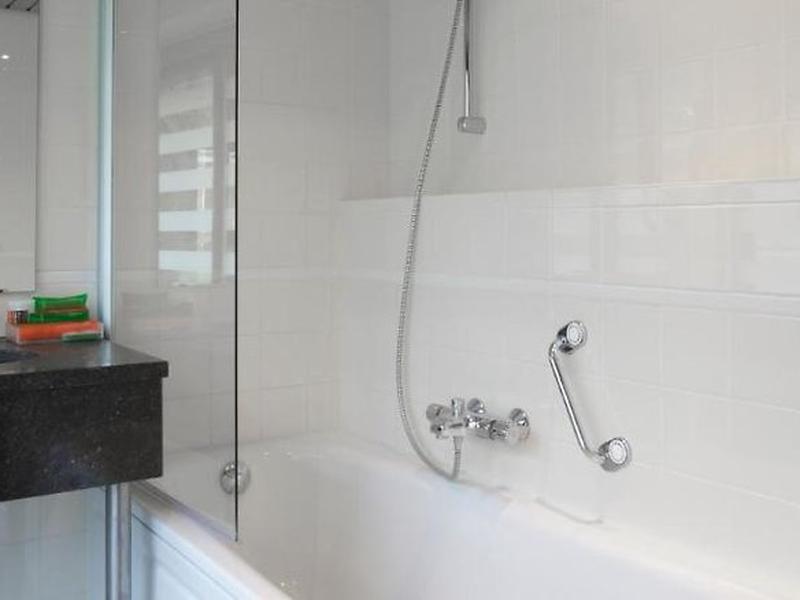 A32F6710EB6F513A37889471AD087835