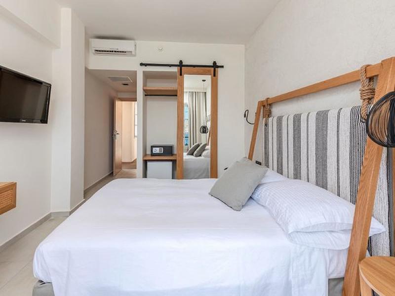 18A08BCEF5425844E365CADDF19CC848