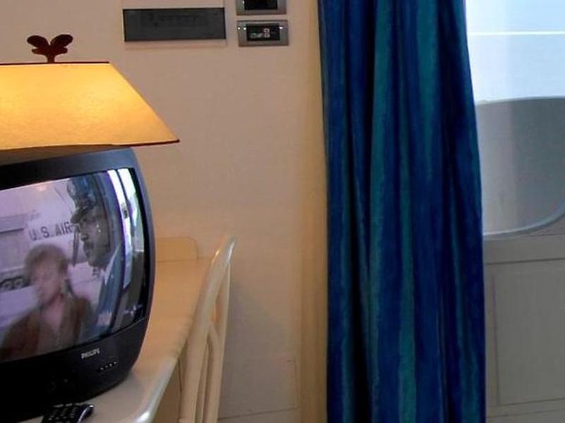 A3EBC573FB04946426933F7371D8C407