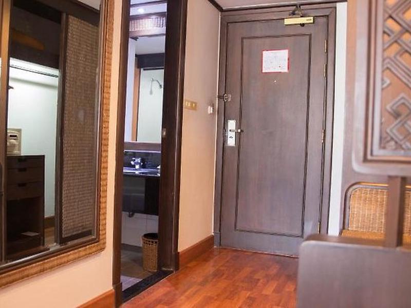 ECB3EC49F6B927B18DC9B9F411A8AB55