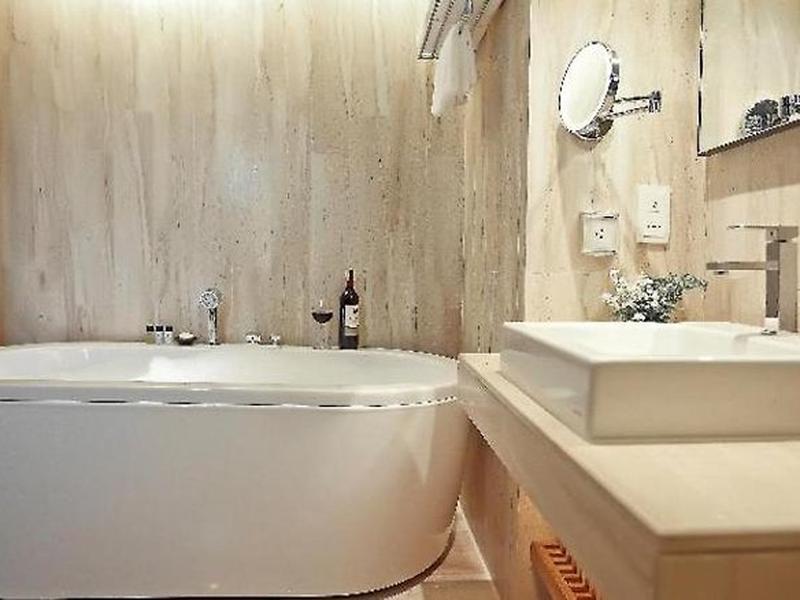 B75B880445B678B251EBA24F49C998DE