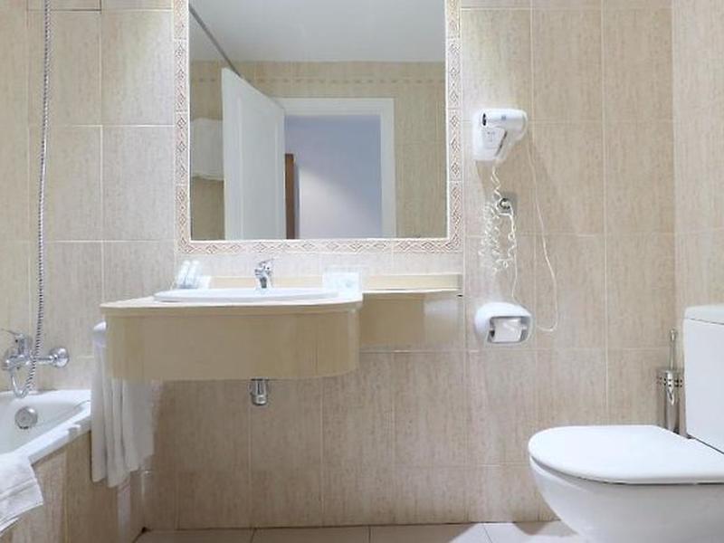 DDBF94CC42EEEE453D406FB3B20FB633