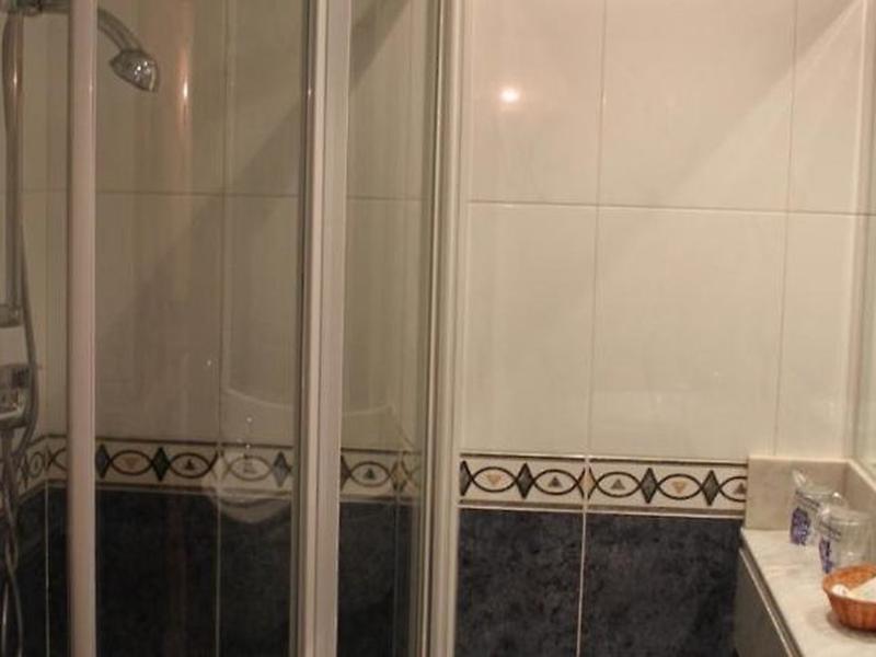 B88ADE4951EBD0CF9F22A9AB25F74AE9