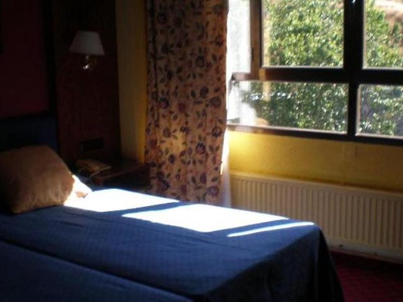 650FAE354564CB99A8D099F147E4CB55