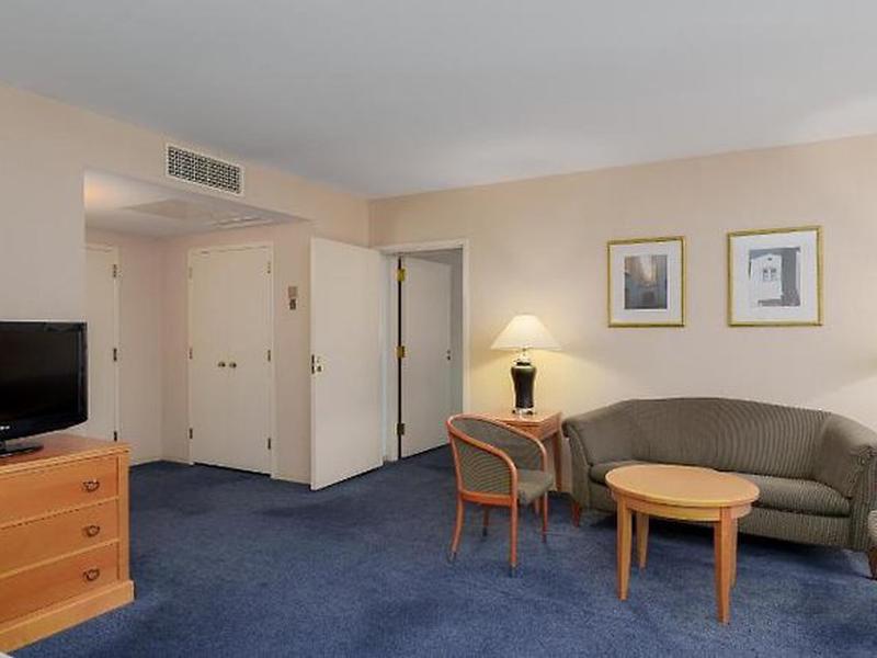 D65450CBA9C4A291350A8E2D4AA78F3B