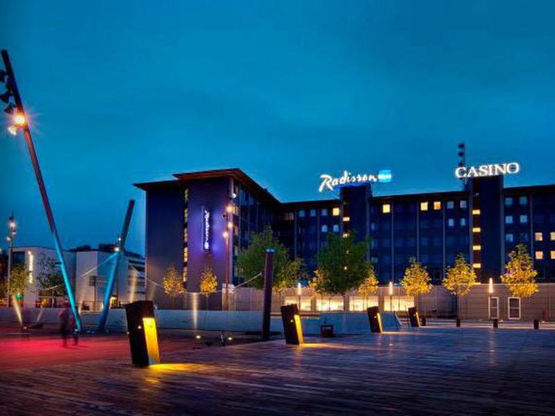 94DBFF735D9D38422ABAA6EFACA4B658