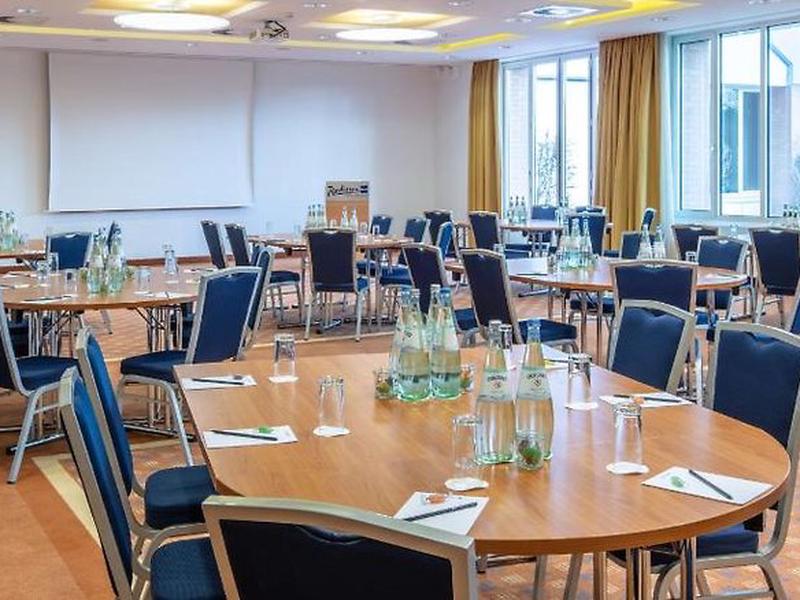 988E1F80F5CA6F5E6E1E1AA9F28AEB96