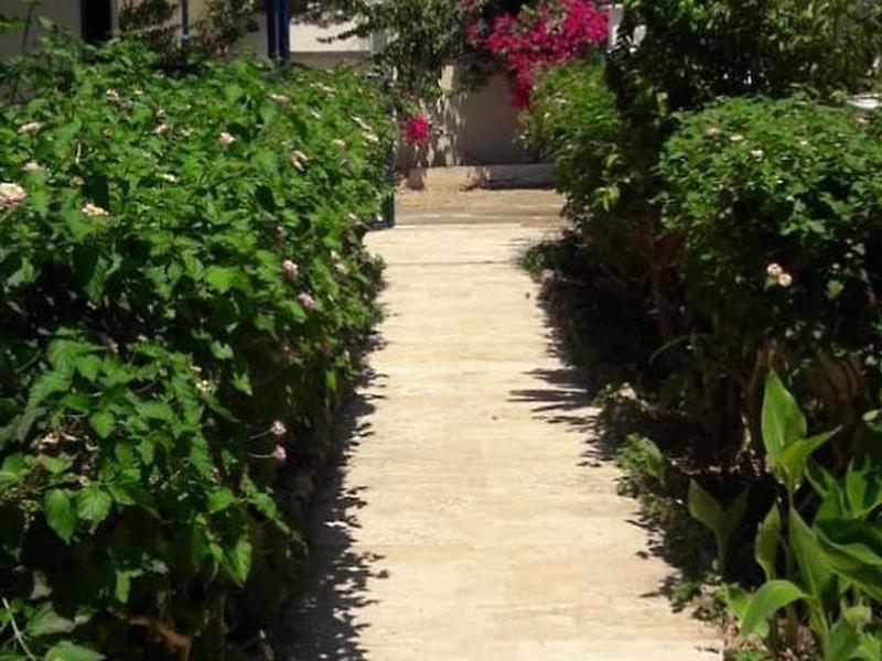 0F4CF27EB551B5FB9B7FE5271AABE93F