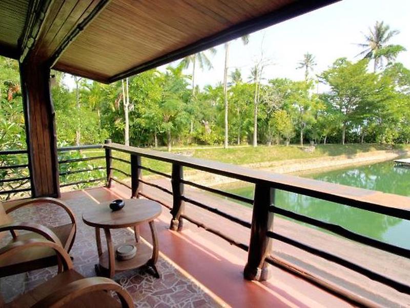 11033DCD3975CF8C626C79858DC40053