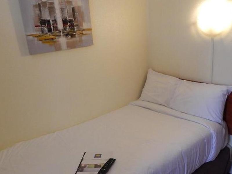 EE3463EE9606BB345EDFF1DC5B302D9E