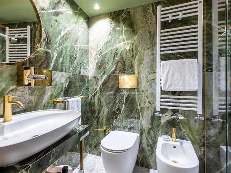 AAF3AFE6ED7C99585117412277081522