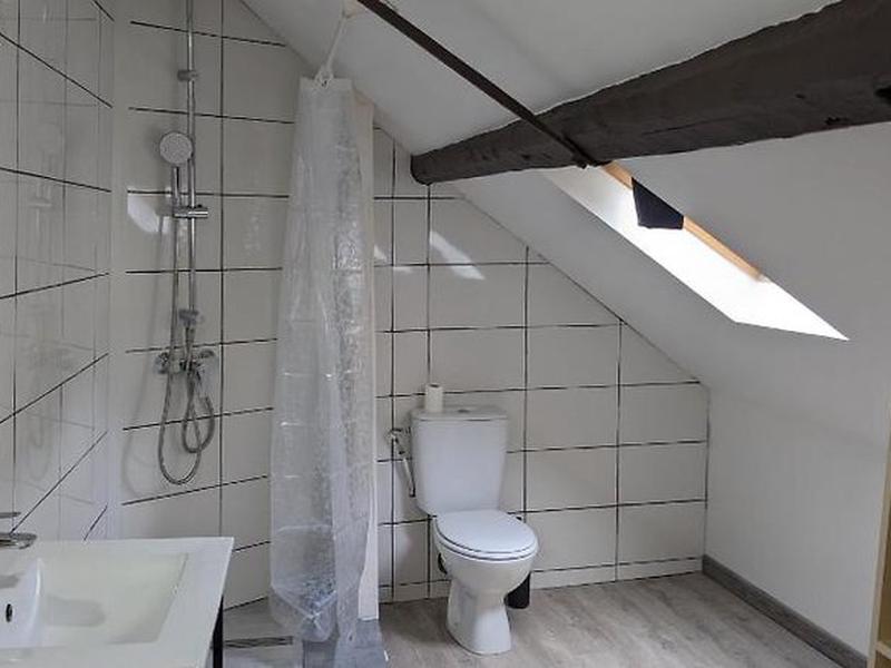 66A9885299405A60E48E1F531CEF4C6B