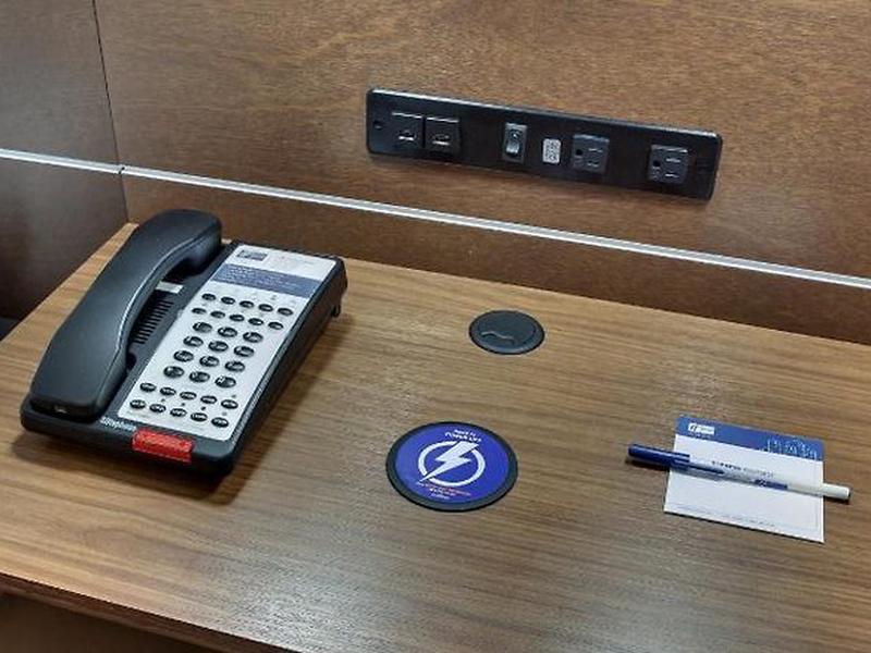 F18183CCE62EF33A7F70F4AEE82D1B6F