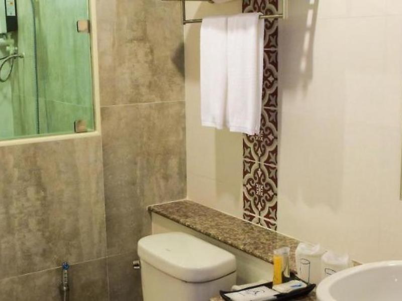 7E037CA815791D7628E24C8FBAF4D88E