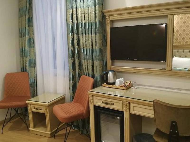 A6F179438C42F81C01EE83ECA7DE31FF