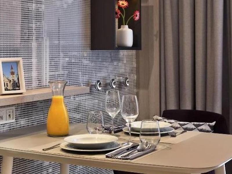 AC5E713127F7AB77137E24065E6D729E