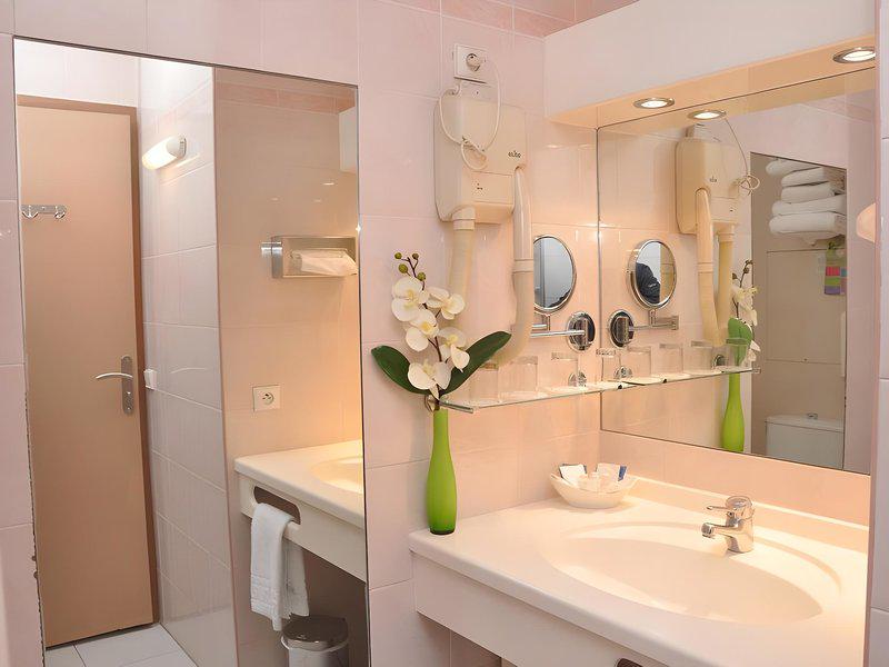 C41DE33790F4EB1D9E58770ED49ECDB5