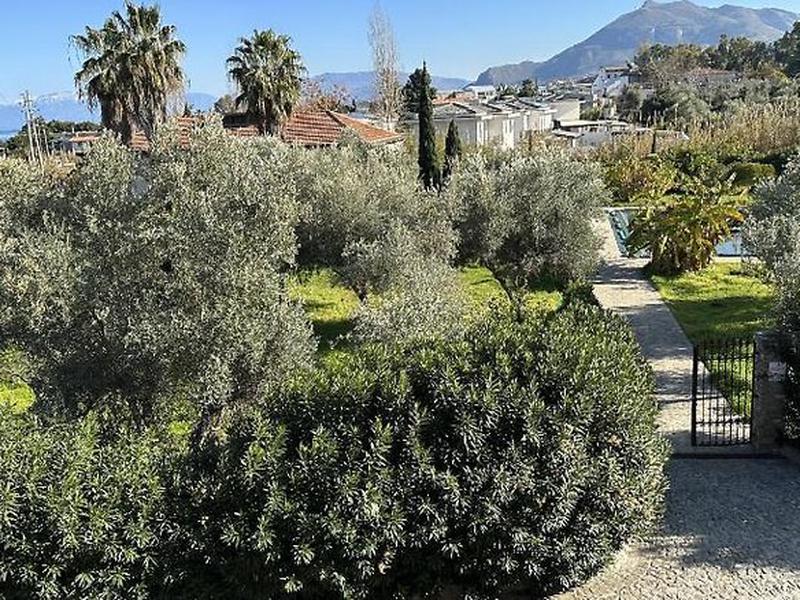 C6AA9DF6DDF3CD2ED17E14A551DD9D39