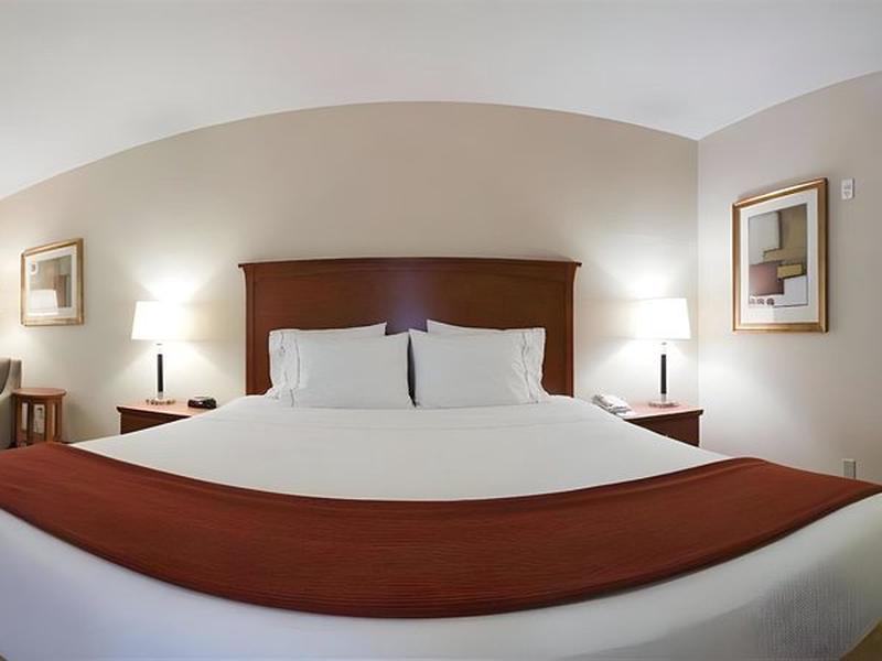 03CAA4E31AB677773798AFF09B3F4E24