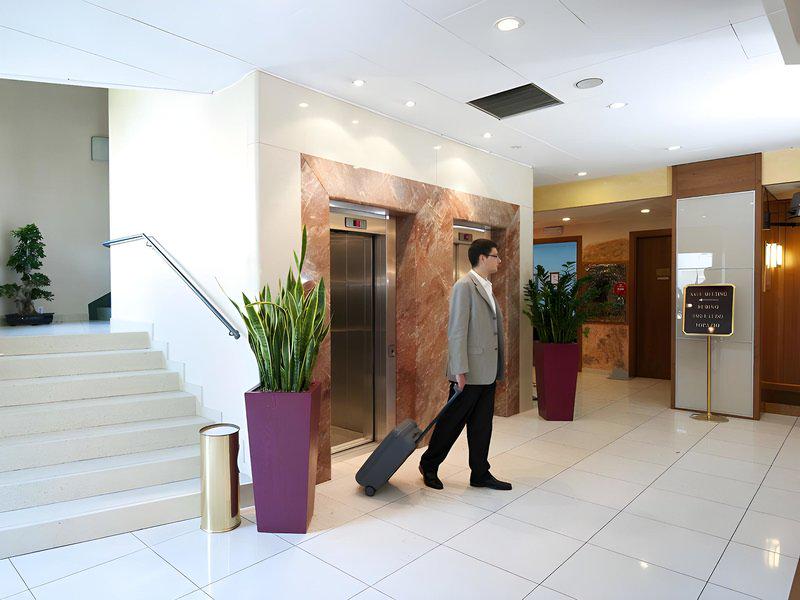 44965C4AC2C4F95E78747FCDEEA2562D