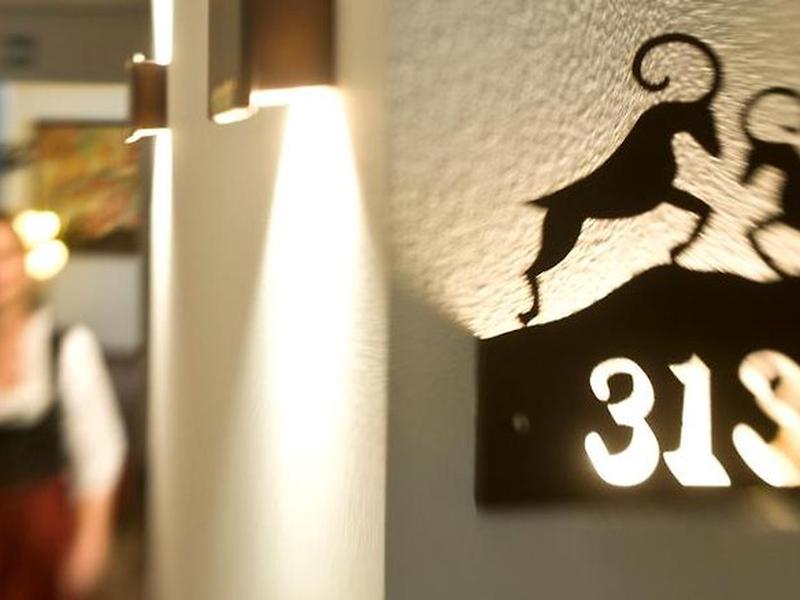 B0D54867AA20555F8387C576C3391ADA