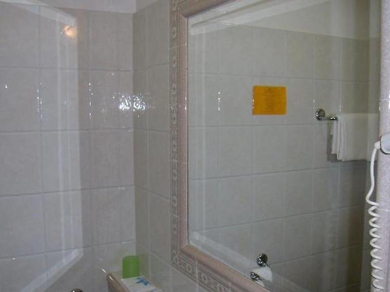 92A7E994BB0CC94D585300F552DB32EE