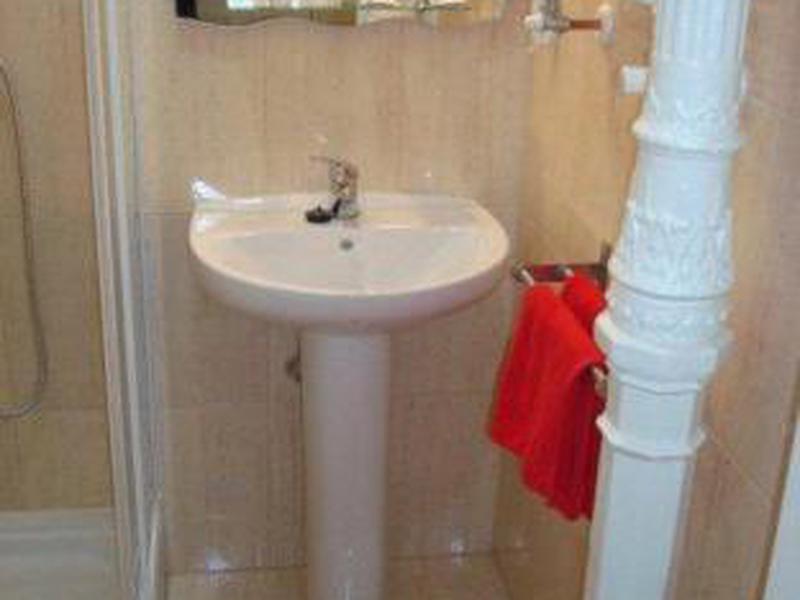 5ADF6B3574F104512D5E835FC19992DD