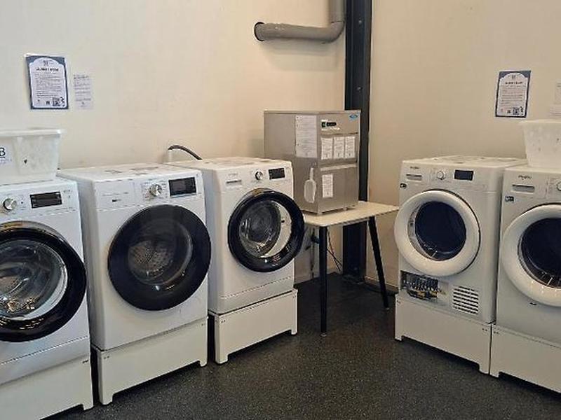 9DDB7239E24A4774B7F393B6A1D8A9E1