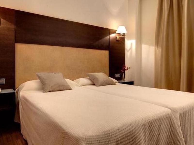 C38FBE8FD6AB5F285890E407ED934399