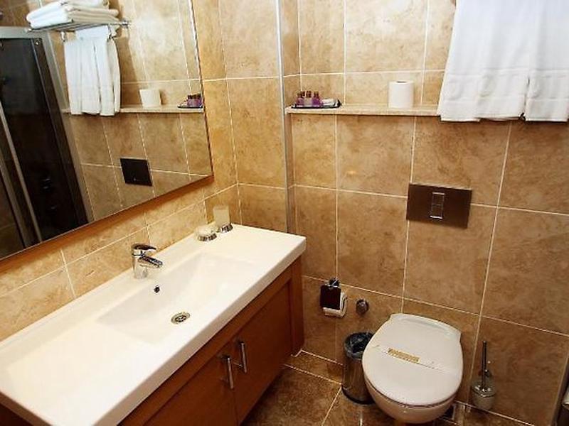 5E3B2E363A61ADC9EACD9C84F896C038