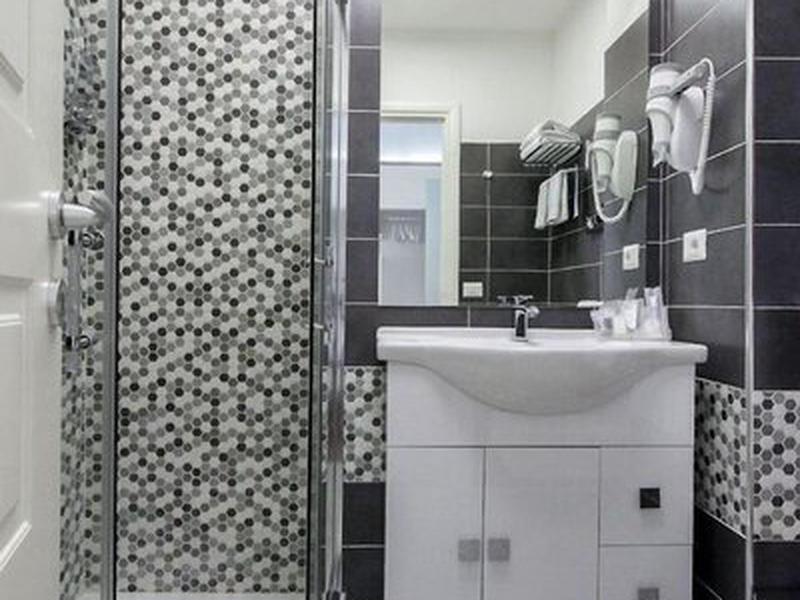 5A2472CB44E824AAF33EB1FFD52D9826