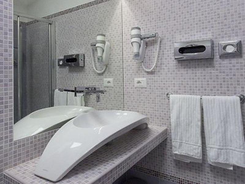 BA2BD455FA7BE3C4BD43B48032338BD9