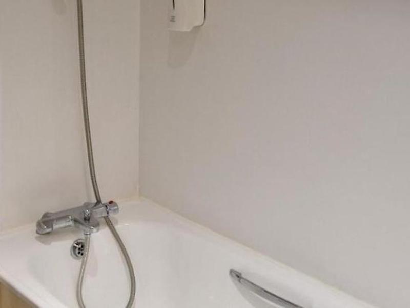 86B32B001CBCAFBF1E1044A194DFB170