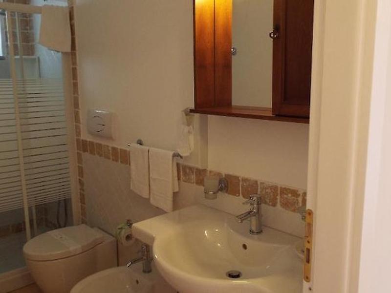 DB3A46FACD7C327F7B432D3964DBCE41