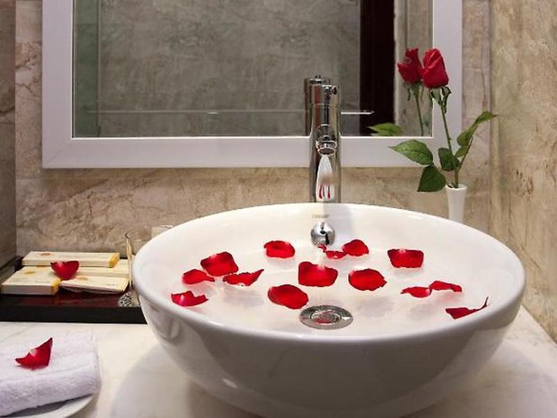 24DCDAED4A796CEAEE68BC6A5EFD812E