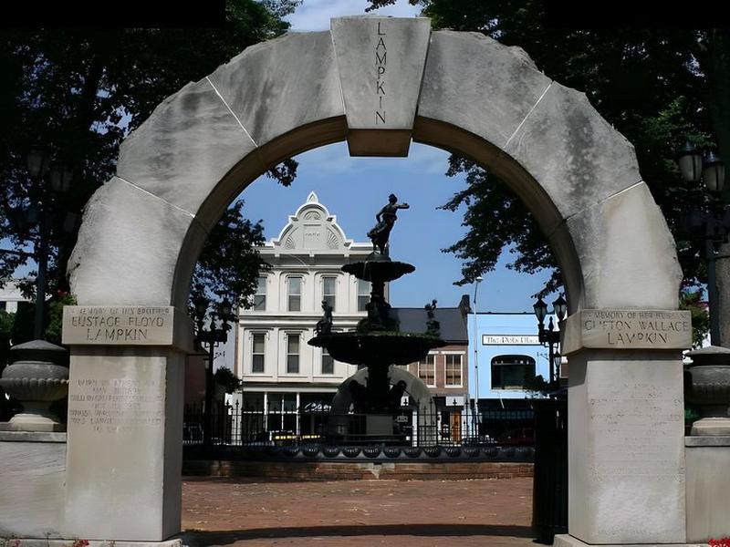 BCE977BE8293FEAE731C908D8D3C9996