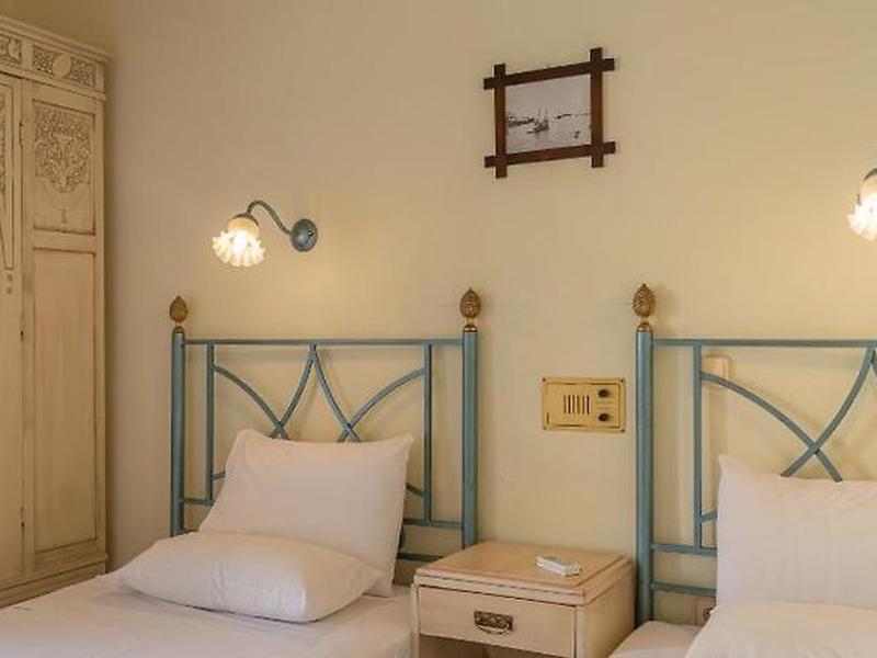 B70D2C43F05D5AE9DDED5FD39A382A20