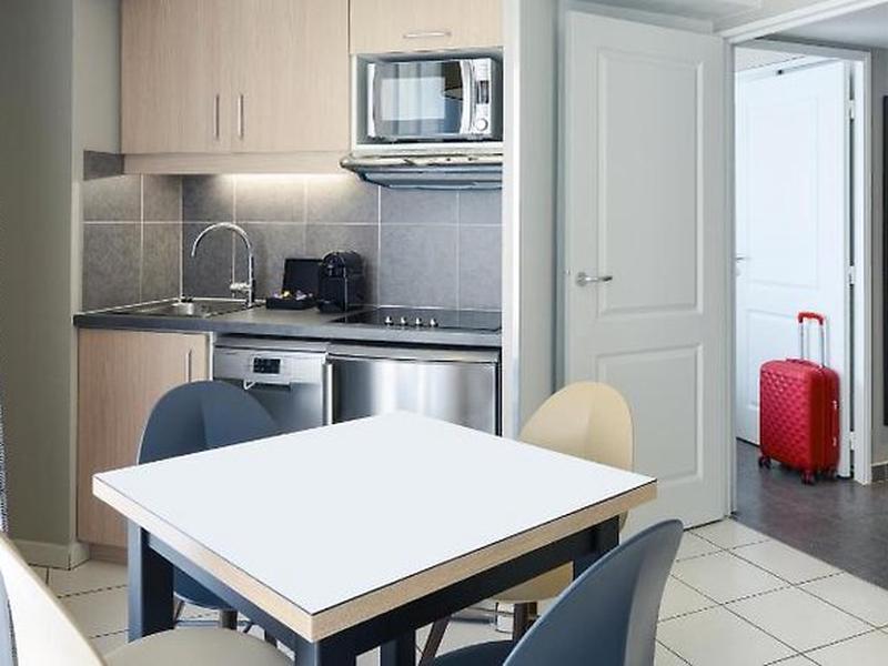 F73F5F076E49147366620B33CA407100