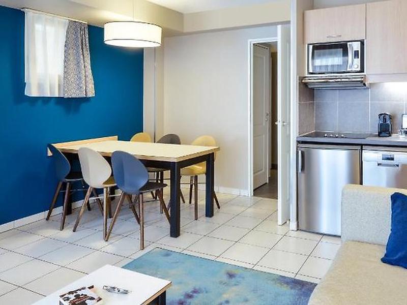 6514721072A2CDF7983B8232D8F11E43