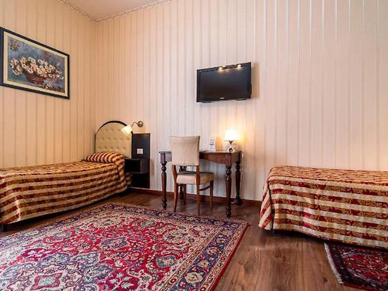 7B4C6A5F4E0E479CB0928D5F8C7D216A