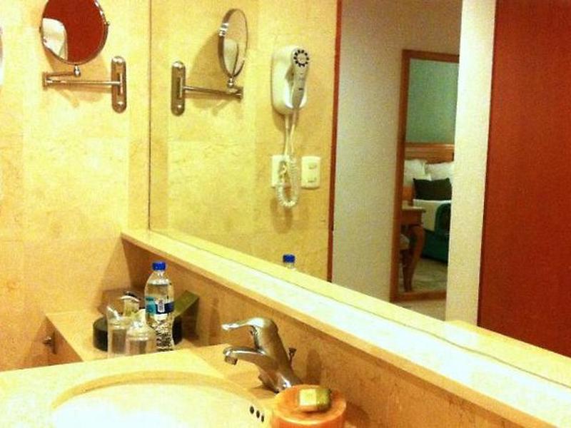 CA73C8F2214F162F1EDBCC344FCB8850